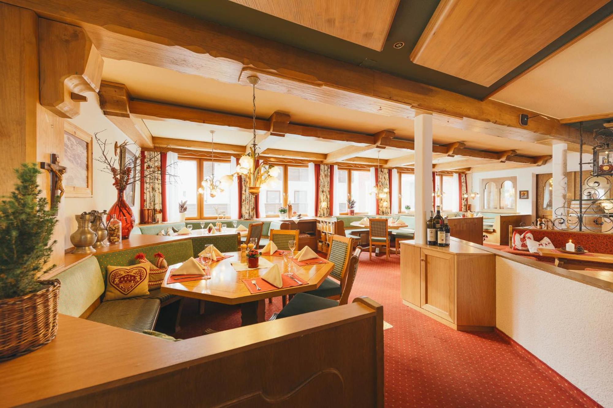 Arlberghaus Hotell Zürs Exteriör bild
