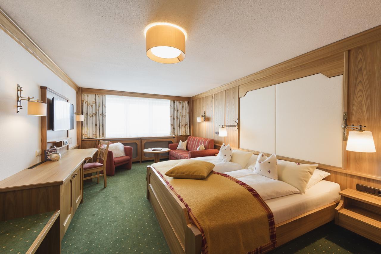 Arlberghaus Hotell Zürs Exteriör bild